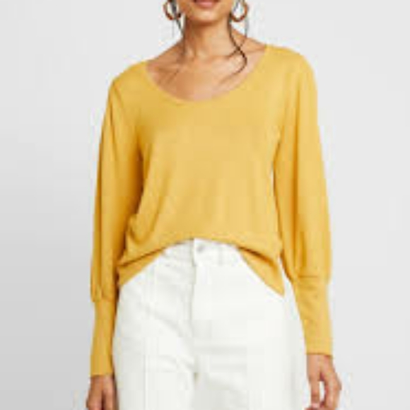 Madewell Sweaters - Madewell Havanna brushed scoop neck top